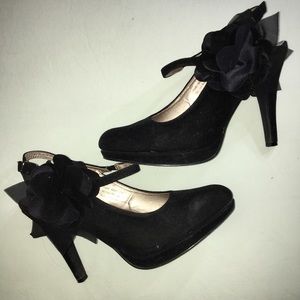 Velvet Flower Heels Perfect for Prom